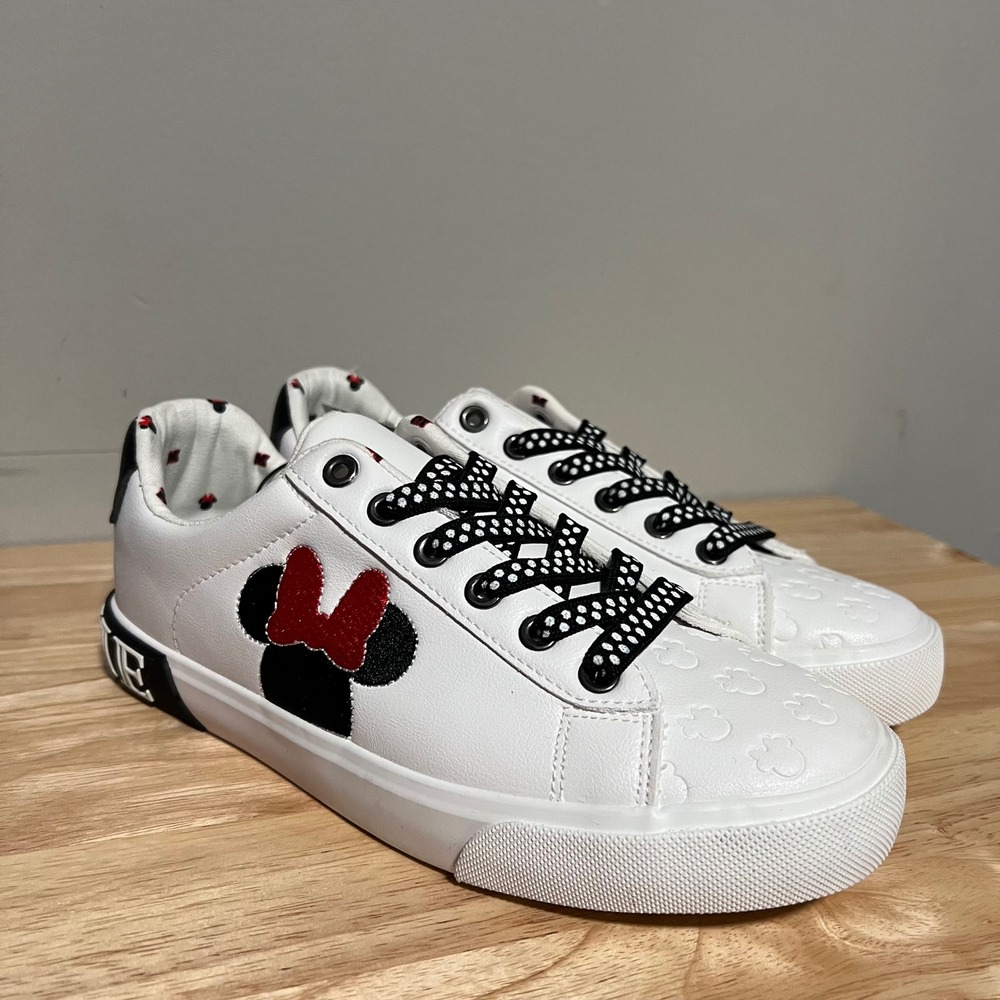 Disney Minnie Mouse White Sneakers Women Size 6.5 Embroidered Bow Classic Kicks